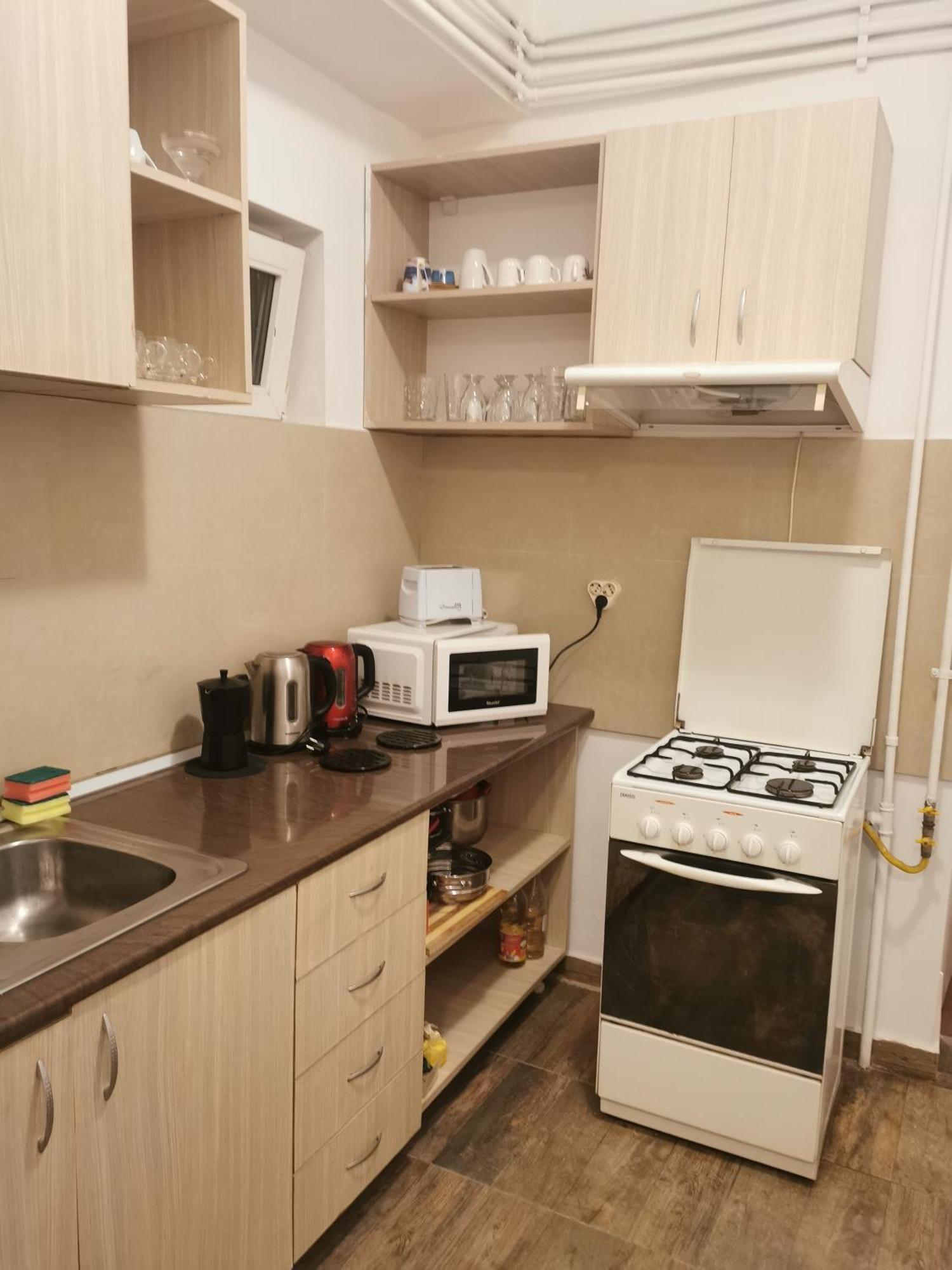 Old Center Apartament Бухарест Экстерьер фото